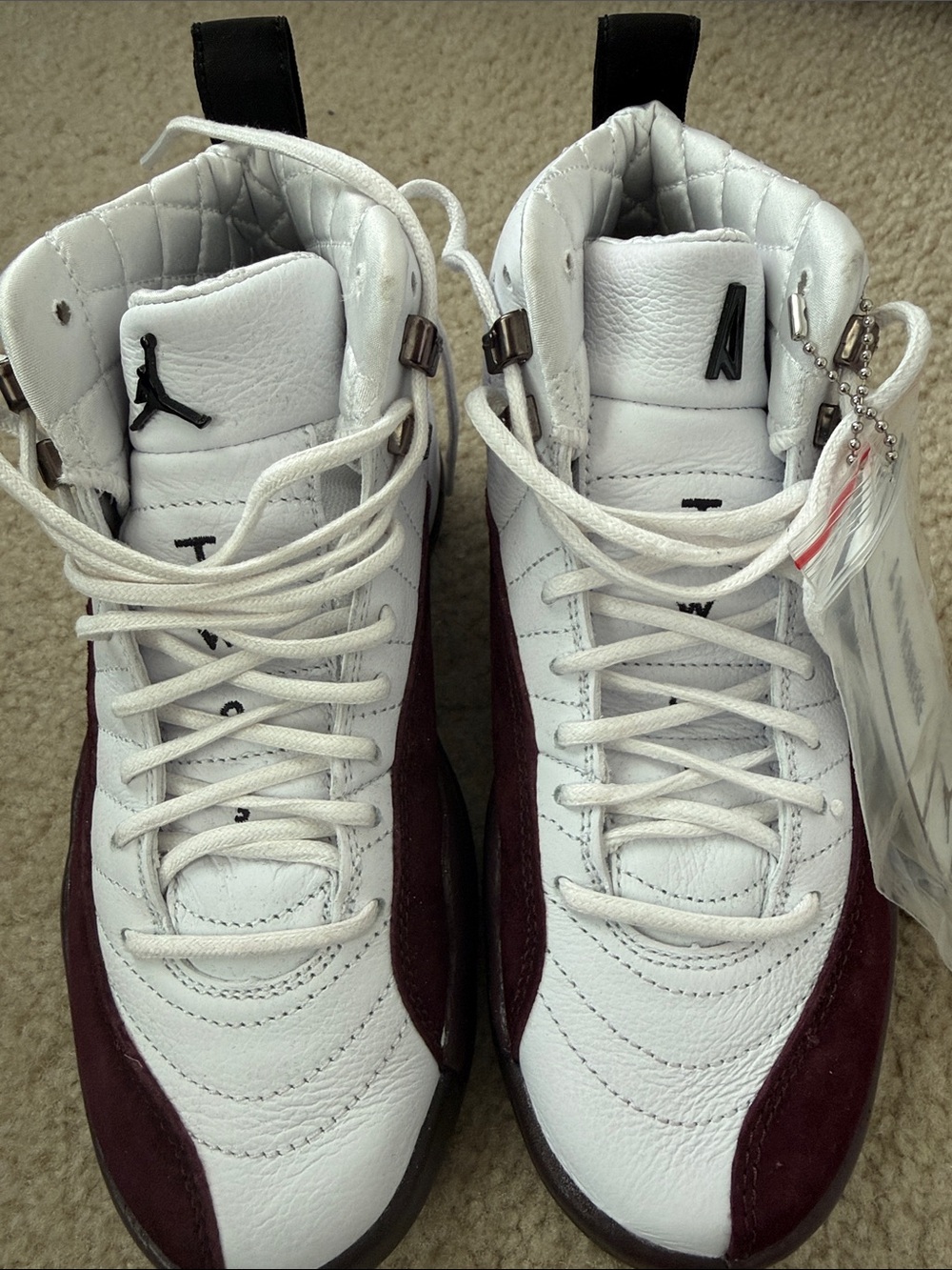 Jordan High-Top Sneakers in White and Burgundy Suede - Picture 4 of 4